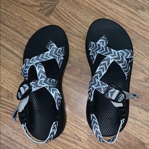 Brand new chacos. They are to big for me.